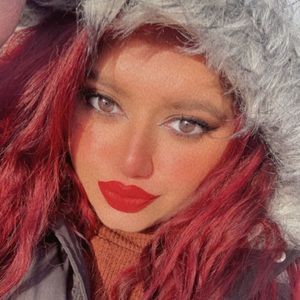 Meet your Posher, Jade